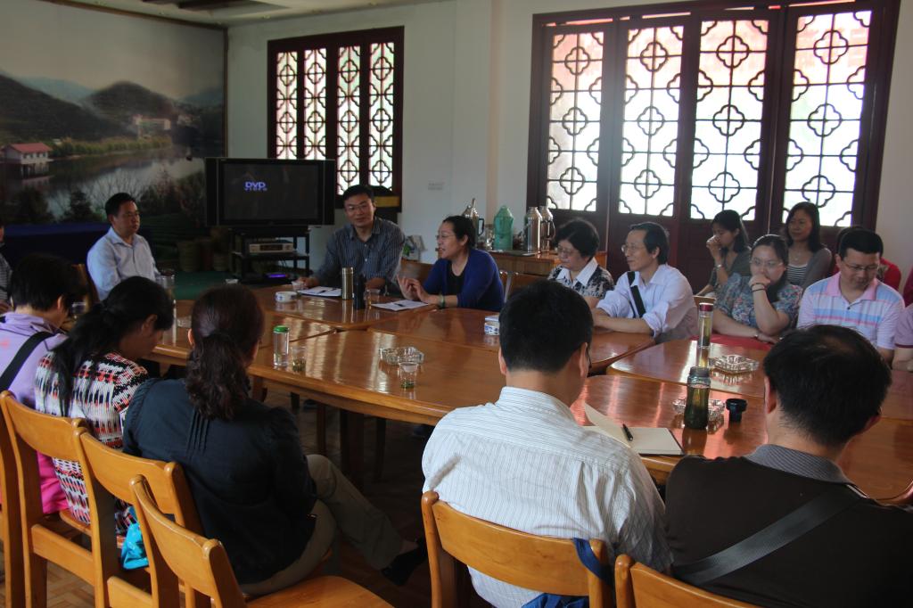 教师进农户，理论下基层——beat365英国官方网站全体党员教师赴英山县乌云山村学习调研