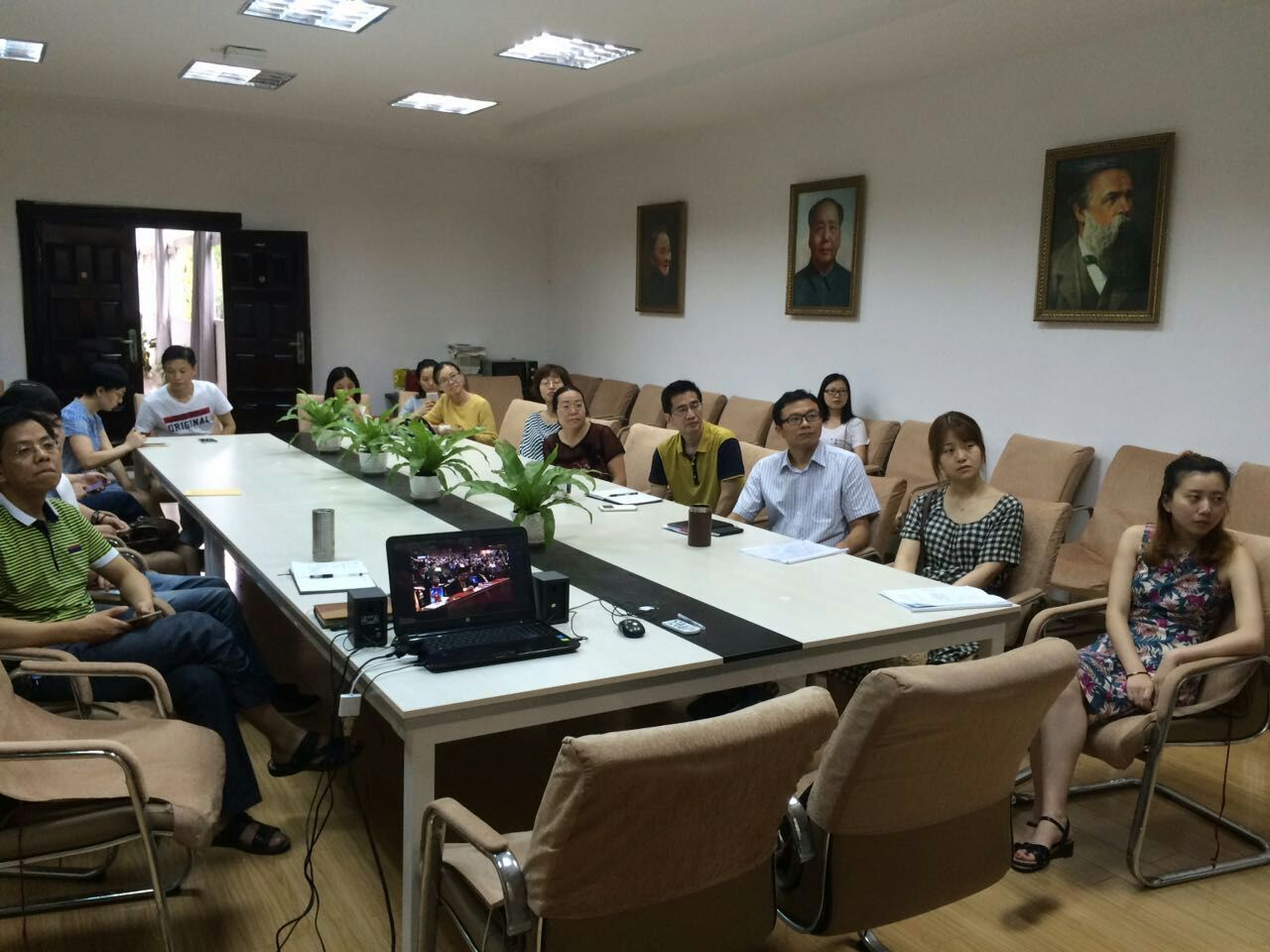 【两学一做】beat365英国官方网站组织观看建党95周年庆祝大会