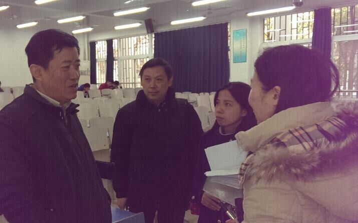 校党委书记郝翔同志听beat365青年教师讲课并作交流