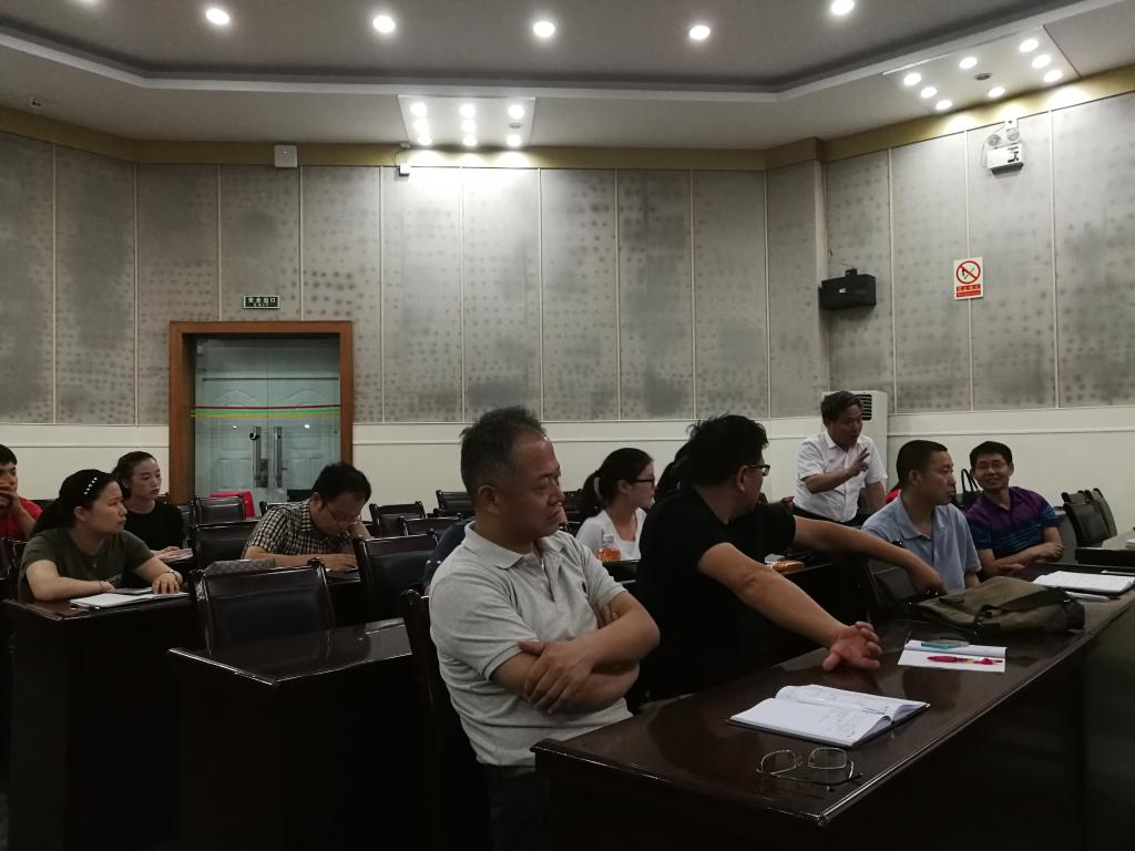 陈大文教授做客beat365“名家讲坛”暨“思想道德修养与法律基础”集体备课会 陈大文教授做客beat365“名家讲坛”暨“思想道德修养与法律基础”集体备课会